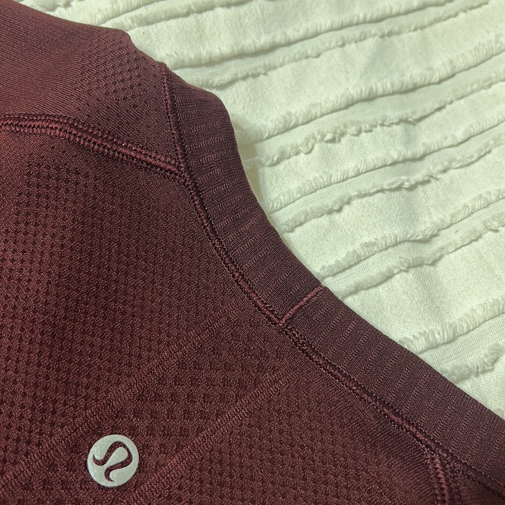 Lululemon Old Style Swiftly Short Sleeve - image 3